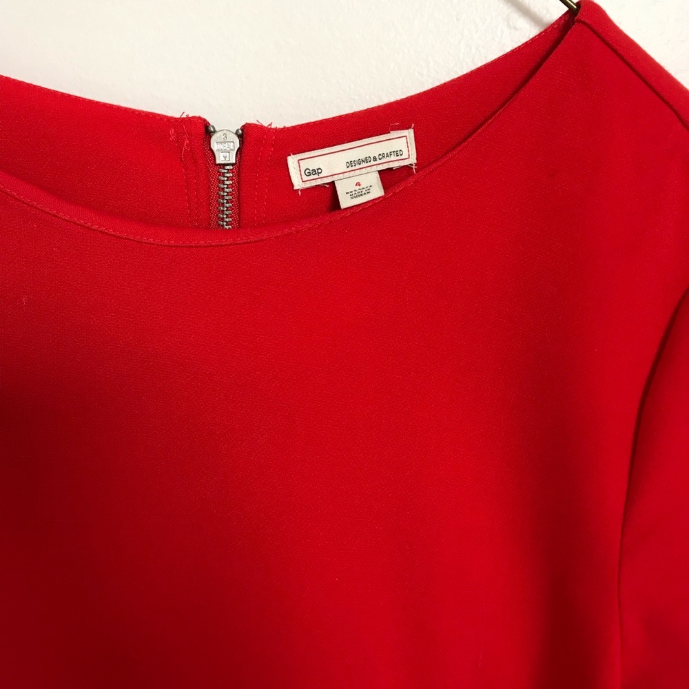 Bright red gap 3/4 sleeve dress